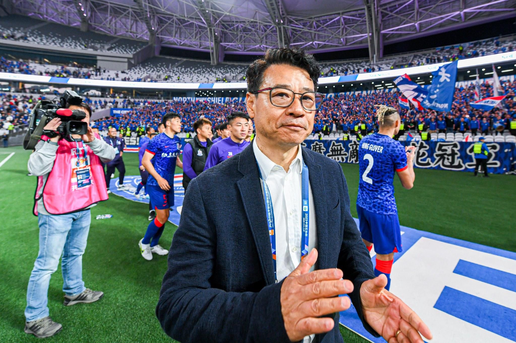 按照叶辰定下的规矩，李泰来以后与回春丹拍卖会就彻底无缘了。